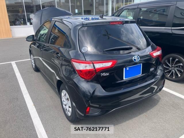 Toyota VITZ HYBRID 2017-01 8439053-3
