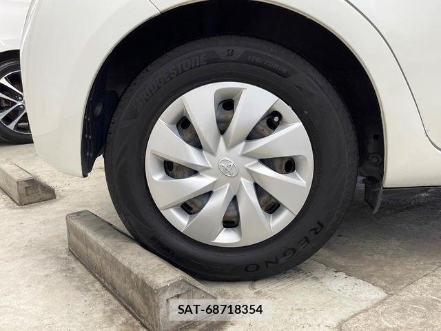 Toyota VITZ HYBRID 2017-08 8458726-11