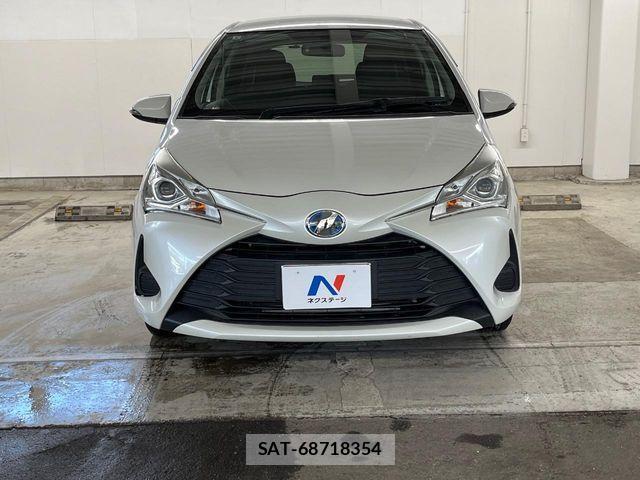 Toyota VITZ HYBRID 2017-08 8458726-13