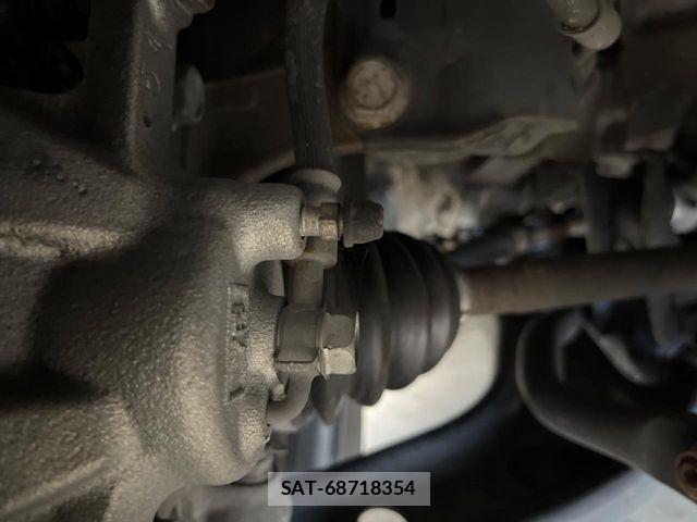 Toyota VITZ HYBRID 2017-08 8458726-19