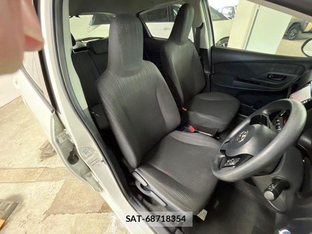 Toyota VITZ HYBRID 2017-08 8458726-7