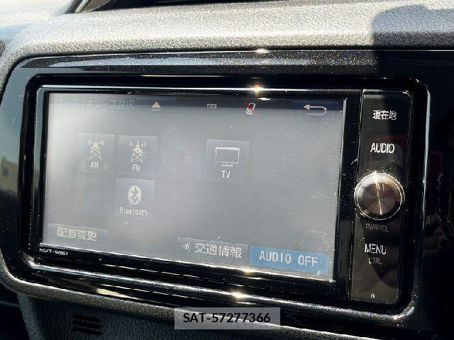 Toyota VITZ HYBRID 2017-05 8528064-14