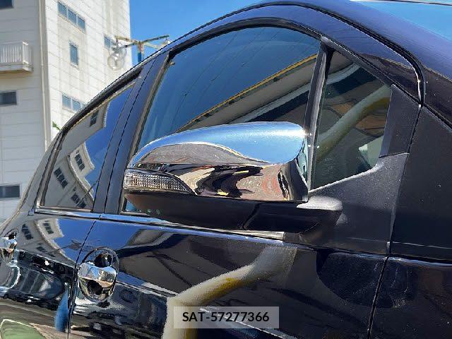Toyota VITZ HYBRID 2017-05 8528064-24