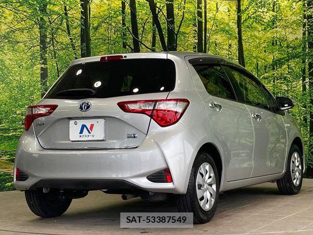 Toyota VITZ HYBRID 2017-08 8528063-16
