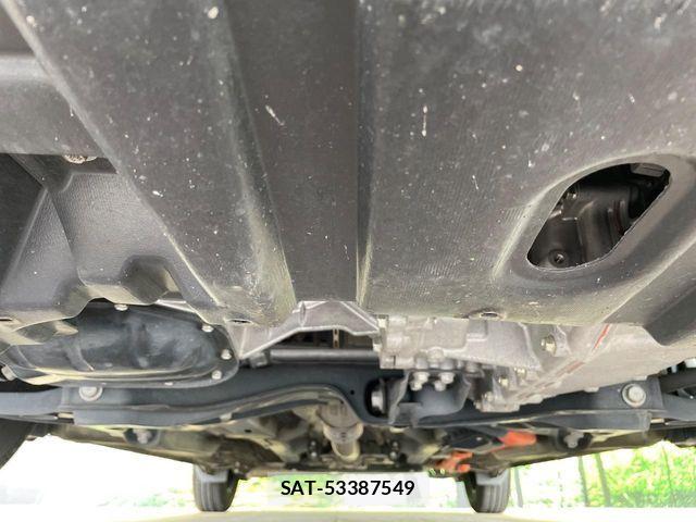 Toyota VITZ HYBRID 2017-08 8528063-18