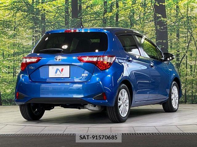 Toyota VITZ HYBRID 2018-09 8528068-16