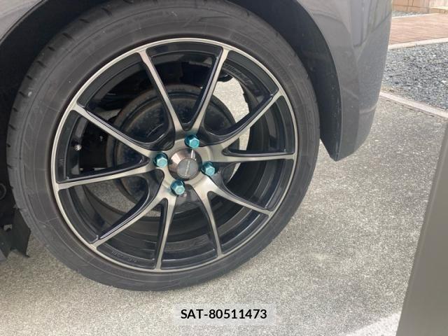 Toyota VITZ HYBRID 2018-02 8563982-10