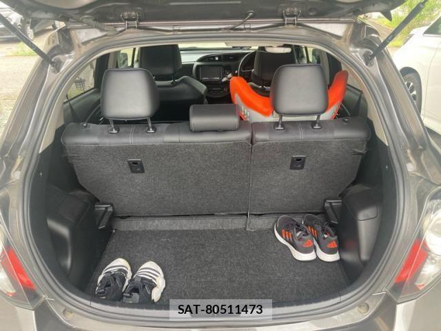 Toyota VITZ HYBRID 2018-02 8563982-15