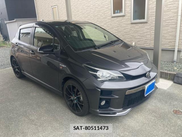 Toyota VITZ HYBRID 2018-02 8563982-3