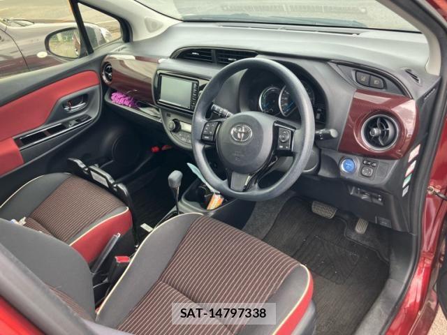 Toyota VITZ HYBRID 2018-03 8662222-13