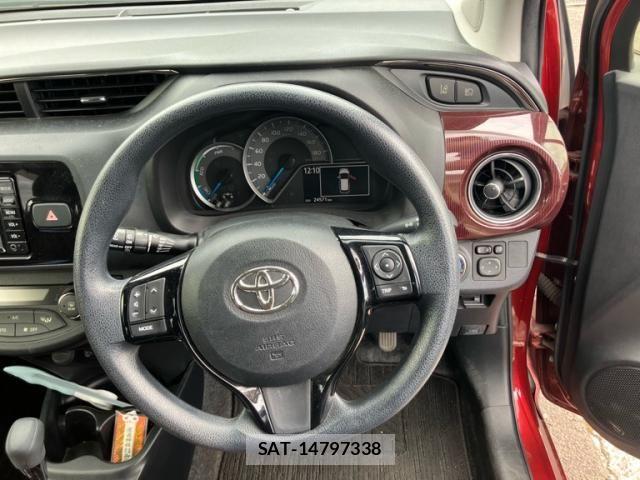 Toyota VITZ HYBRID 2018-03 8662222-16