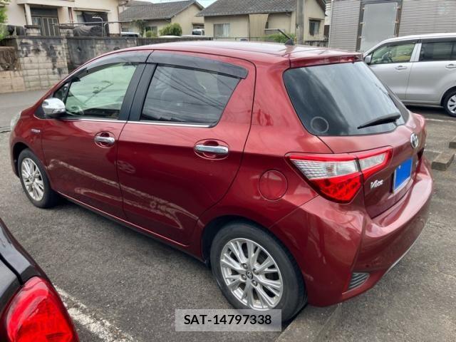 Toyota VITZ HYBRID 2018-03 8662222-4