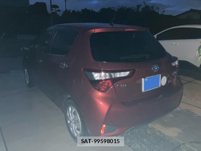 Toyota VITZ HYBRID 2017-02 8662223-1