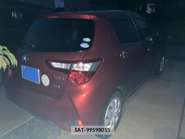 Toyota VITZ HYBRID 2017-02 8662223-3
