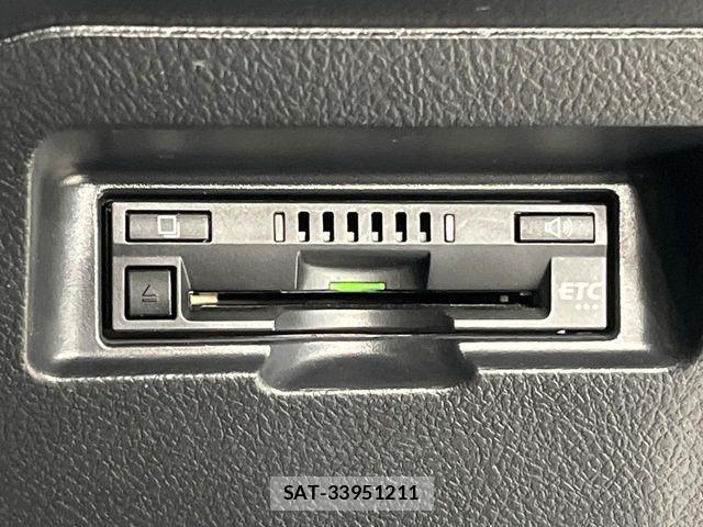 Toyota VITZ HYBRID 2018-08 8686875-5