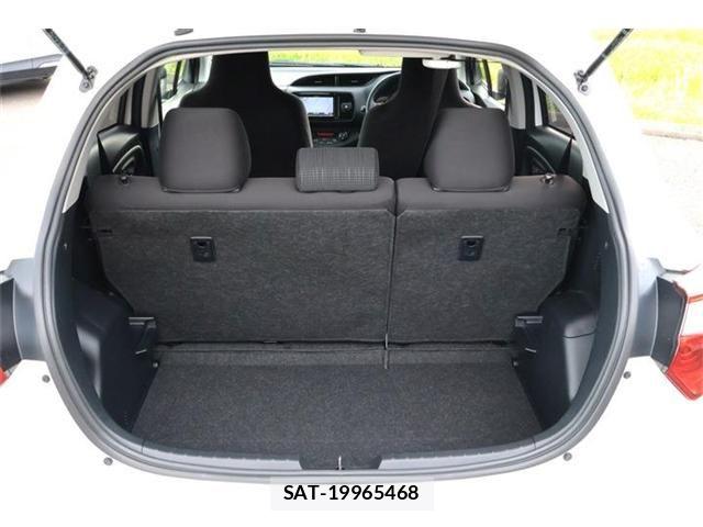 Toyota VITZ HYBRID 2019-04 8746654-9