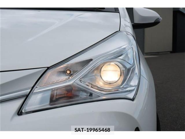 Toyota VITZ HYBRID 2019-04 8746654-10