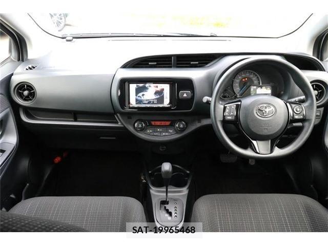 Toyota VITZ HYBRID 2019-04 8746654-1