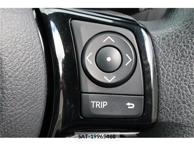 Toyota VITZ HYBRID 2019-04 8746654-21