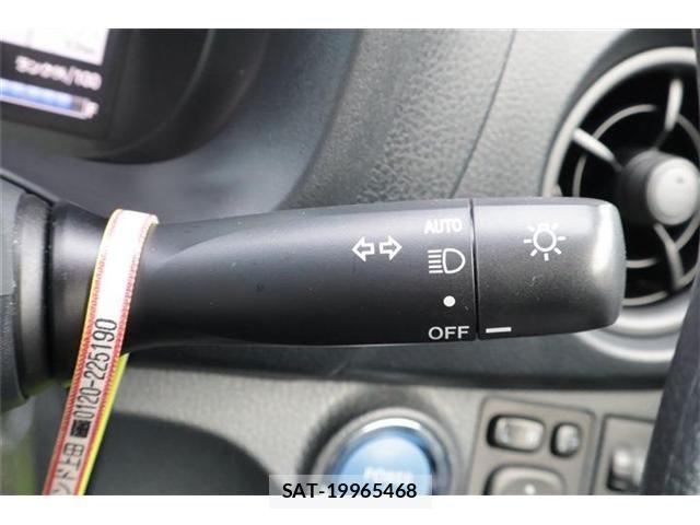 Toyota VITZ HYBRID 2019-04 8746654-23