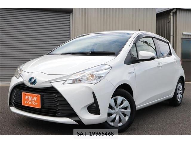 Toyota VITZ HYBRID 2019-04 8746654-28
