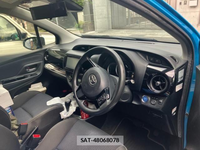Toyota VITZ HYBRID 2017-11 8746655-5