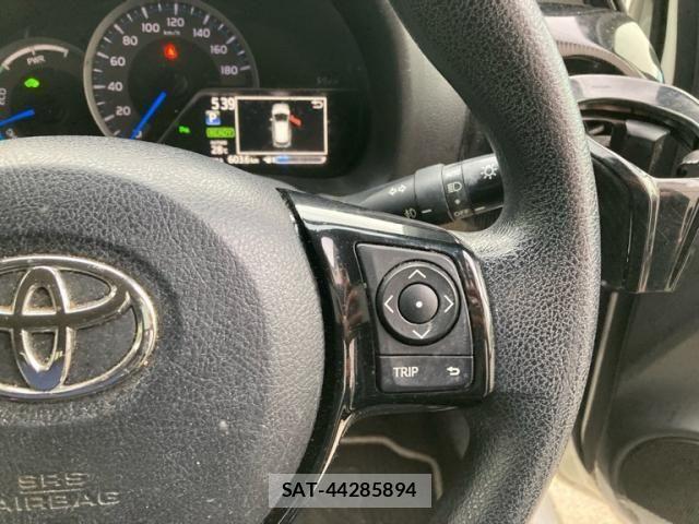 Toyota VITZ HYBRID 2018-06 8746653-12