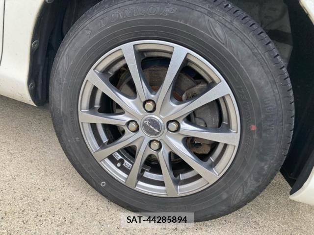 Toyota VITZ HYBRID 2018-06 8746653-4