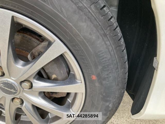Toyota VITZ HYBRID 2018-06 8746653-5