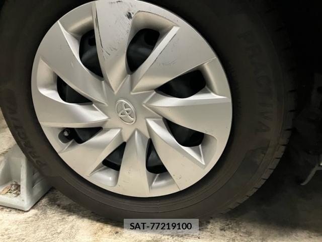 Toyota VITZ HYBRID 2017-09 8746656-9