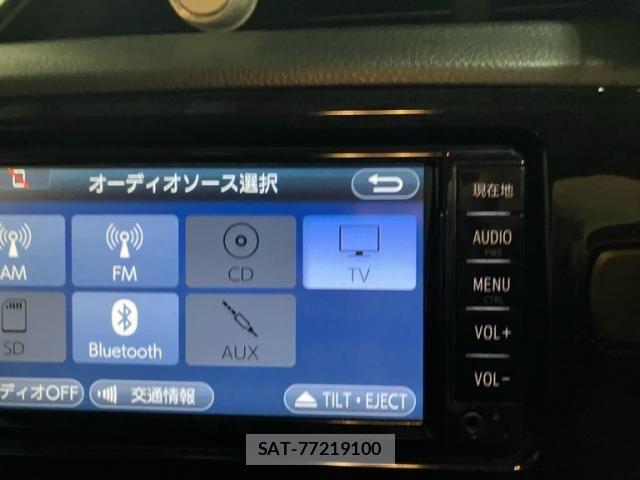 Toyota VITZ HYBRID 2017-09 8746656-24