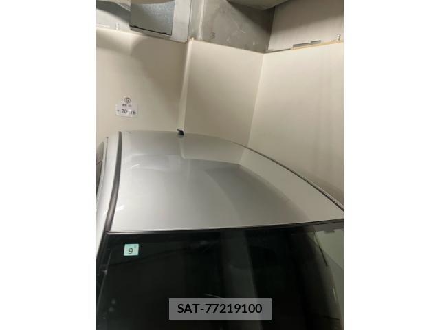 Toyota VITZ HYBRID 2017-09 8746656-3
