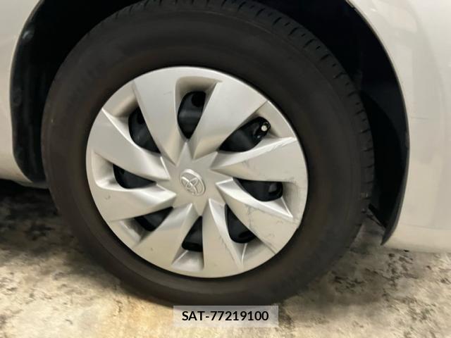 Toyota VITZ HYBRID 2017-09 8746656-8
