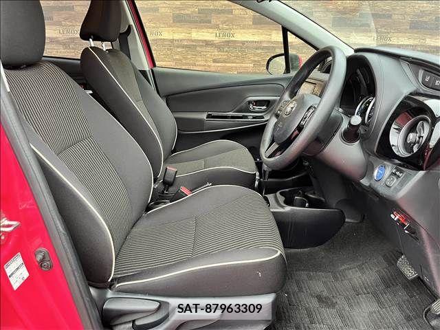Toyota VITZ HYBRID 2018-12 8782529-9
