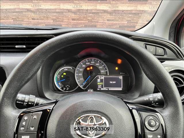 Toyota VITZ HYBRID 2018-12 8782529-14