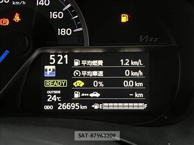 Toyota VITZ HYBRID 2018-12 8782529-15
