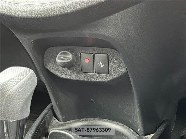 Toyota VITZ HYBRID 2018-12 8782529-21