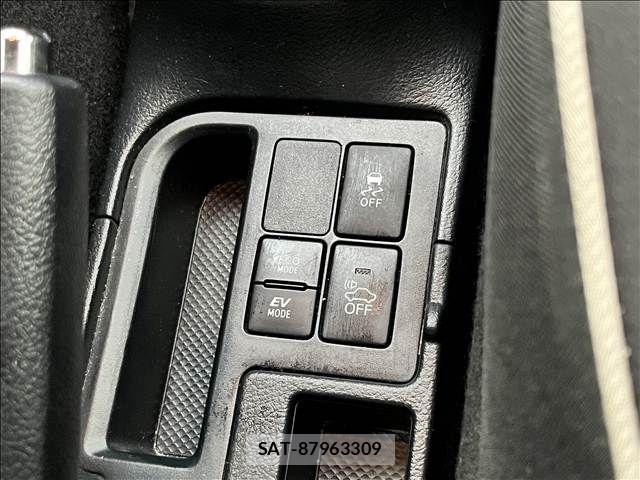 Toyota VITZ HYBRID 2018-12 8782529-23