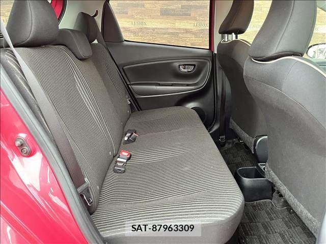 Toyota VITZ HYBRID 2018-12 8782529-25