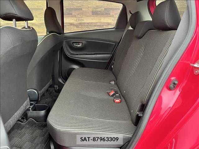 Toyota VITZ HYBRID 2018-12 8782529-26