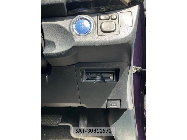 Toyota VITZ HYBRID 2019-08 8832352-16