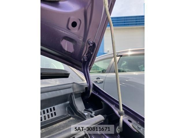 Toyota VITZ HYBRID 2019-08 8832352-20