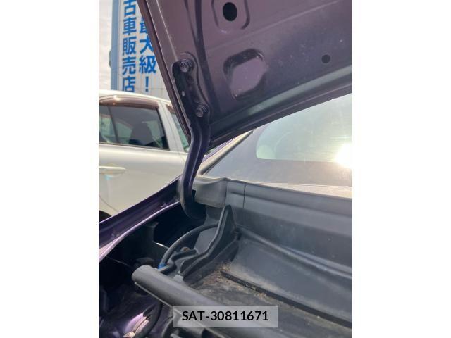 Toyota VITZ HYBRID 2019-08 8832352-21