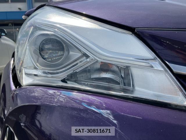 Toyota VITZ HYBRID 2019-08 8832352-5