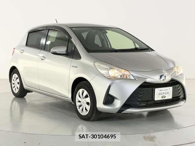 Toyota VITZ HYBRID 2019-11 8851002-6