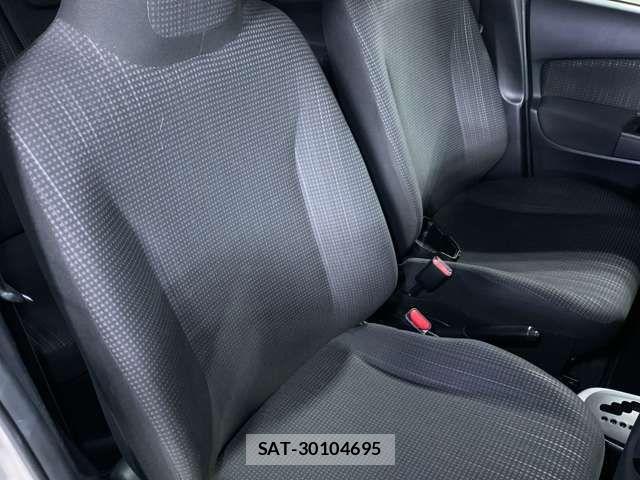 Toyota VITZ HYBRID 2019-11 8851002-15