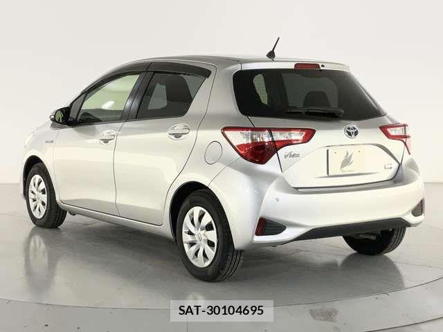 Toyota VITZ HYBRID 2019-11 8851002-2