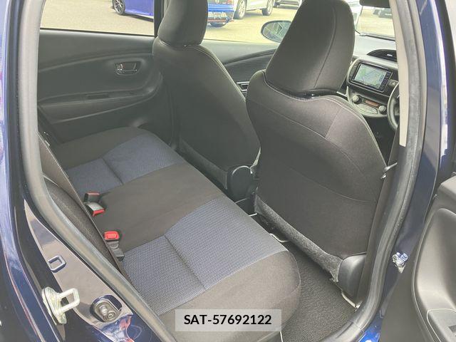 Toyota VITZ HYBRID 2018-12 8872359-13