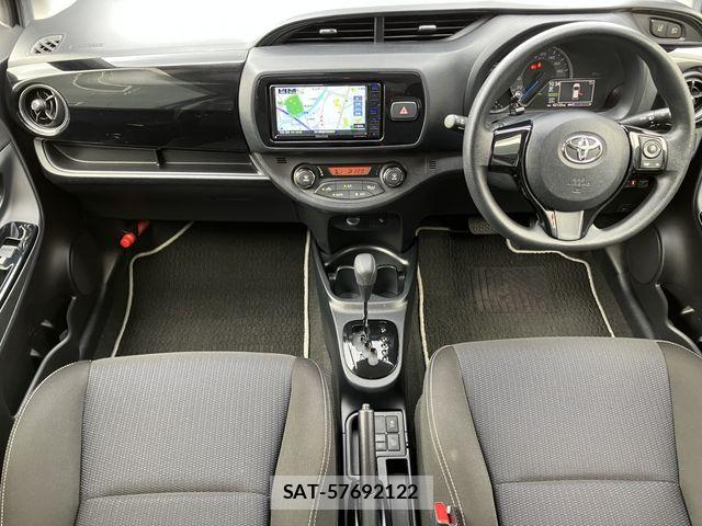 Toyota VITZ HYBRID 2018-12 8872359-1