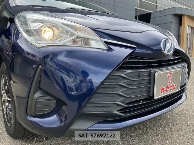 Toyota VITZ HYBRID 2018-12 8872359-25